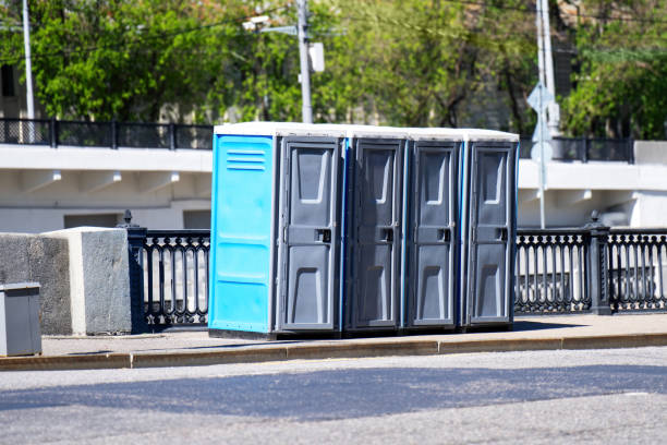 Porta potty delivery and setup in Shreve, OH